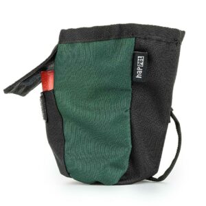 Saszetka 2w1 przysmaki & worki na odchody zielona